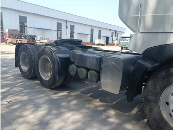 Мини-самосвал Sinotruk HOWO A7 tractor: фото 5