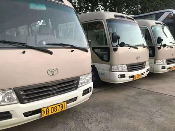 Пригородный автобус Toyota Coaster: фото 4