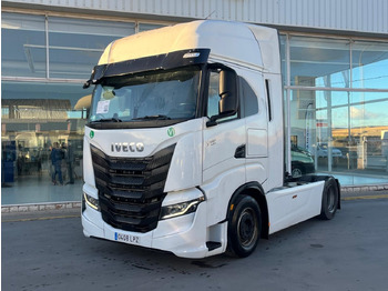 Тягач IVECO S-WAY