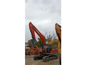 Гусеничный экскаватор DOOSAN DX225LC