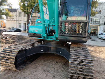 Гусеничный экскаватор KOBELCO