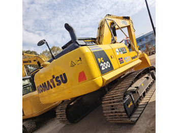 Гусеничный экскаватор KOMATSU PC200-8