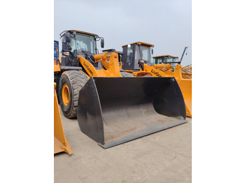 Колёсный погрузчик LIUGONG