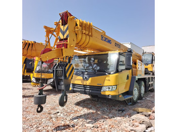 : фото в шапке страницы