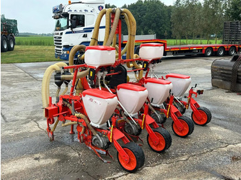 Посевная техника Gaspardo Gaspardo SP540 Maiszaaimachine 4 rijer Zaaimachine: фото 5 Посевная техника Gaspardo Gaspardo SP540 Maiszaaimachine 4 rijer Zaaimachine: фото 5