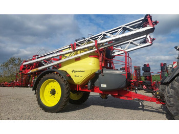 Прицепной опрыскиватель KVERNELAND