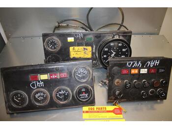 Приборная панель HANOMAG