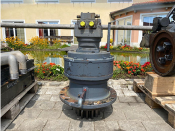 Поворотный редуктор