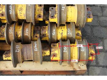 Опорный каток для Строительной техники Komatsu D 51 PX: фото 2 Опорный каток для Строительной техники Komatsu D 51 PX: фото 2