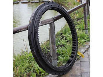 Поворотное кольцо LIEBHERR