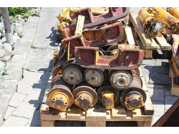 Опорный каток для Строительной техники Liebherr R 921: фото 4