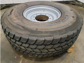 Колесо для Кранов Liebherr Wheel 445/95R25 10 12.3 1p: фото 2