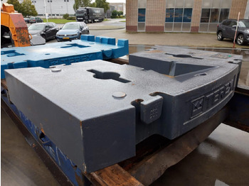 : фото в шапке страницы