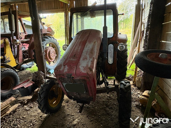 Трактор MASSEY FERGUSON