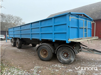 Самосвальный прицеп Torkvagn/Spannmålsvagn med tipp - 25 kubik: фото 3 Самосвальный прицеп Torkvagn/Spannmålsvagn med tipp - 25 kubik: фото 3