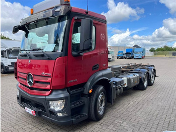 Портальный бункеровоз MERCEDES-BENZ Antos 2543