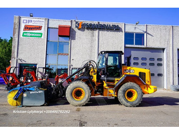 Колёсный погрузчик JCB 437