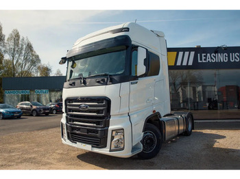 : фото в шапке страницы