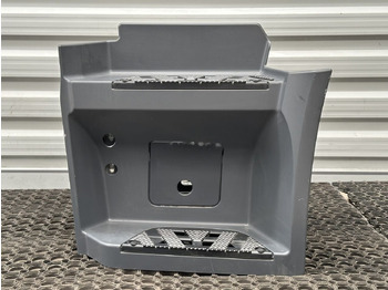 Боковая подножка MERCEDES-BENZ Actros