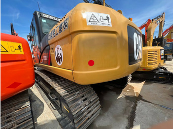 : фото в шапке страницы