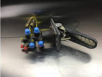 : фото в шапке страницы