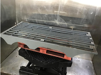 Кабина и интерьер LIEBHERR