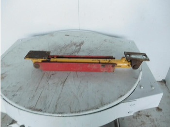 Гидравлический цилиндр LIEBHERR