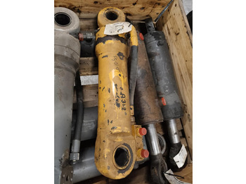 Гидравлический цилиндр LIEBHERR