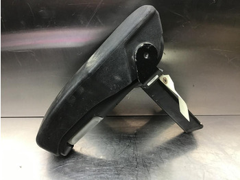 Кабина и интерьер LIEBHERR