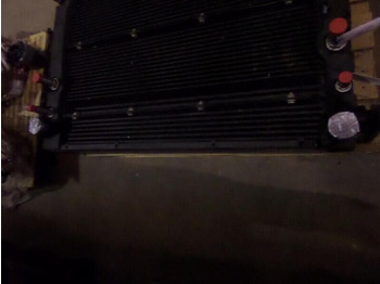 Интеркулер LIEBHERR