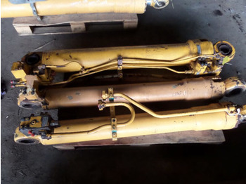 Гидравлический цилиндр LIEBHERR