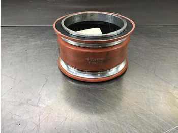 Кабина и интерьер LIEBHERR