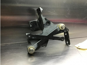 : фото в шапке страницы