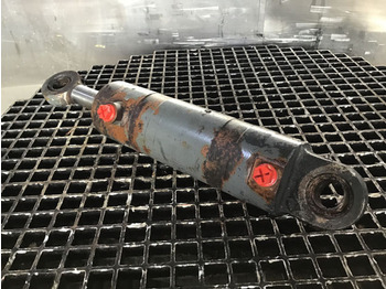 Гидравлический цилиндр LIEBHERR