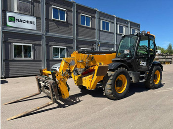 Телескопический погрузчик JCB