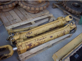 Гидравлический цилиндр CATERPILLAR