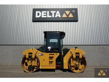 Каток CATERPILLAR