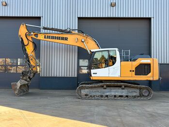 Гусеничный экскаватор LIEBHERR R 922