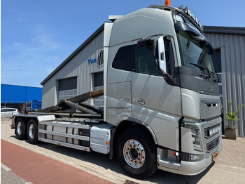Крюковой мультилифт VOLVO FH16 750