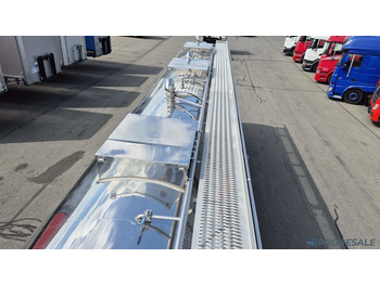 Полуприцеп-цистерна OSTATNÍ SEKA SPSTT/11C/38A1 - Potravinářská cisterna výpustná 31 m3 - 3 komory: фото 4 Полуприцеп-цистерна OSTATNÍ SEKA SPSTT/11C/38A1 - Potravinářská cisterna výpustná 31 m3 - 3 komory: фото 4