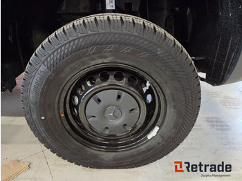 Легковой автомобиль MERCEDES-BENZ