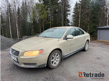 Легковой автомобиль VOLVO