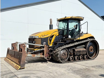 Гусеничный трактор CATERPILLAR