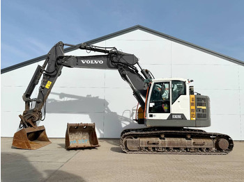 Гусеничный экскаватор VOLVO ECR235EL