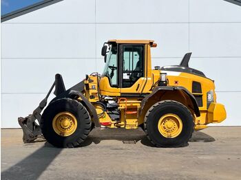 Колёсный погрузчик VOLVO L90H