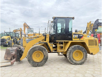 Колёсный погрузчик CATERPILLAR 914
