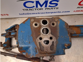 Гидравлика Ford Tw20, Tw10, 8700, 9700 Hydraulic Auxiliary Spool Valve D8nnb950ba: фото 3