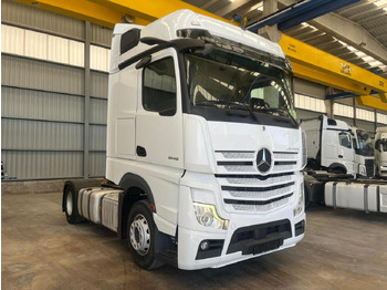 Тягач MERCEDES-BENZ Actros 1845