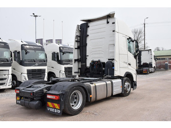 Тягач Volvo FH 460 Globetrotter XL Varios i-Save: фото 4