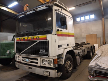 Портальный бункеровоз VOLVO F12